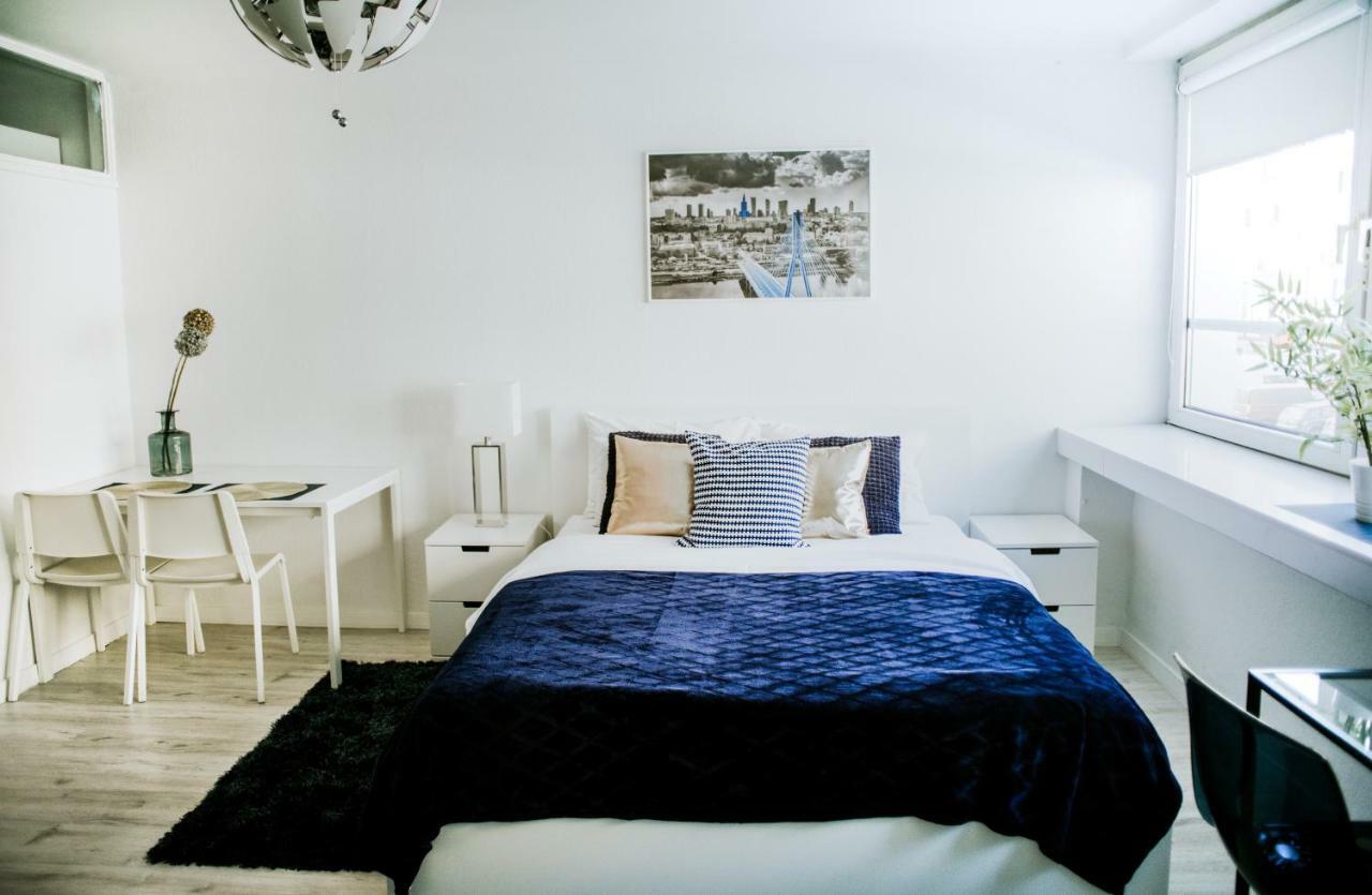 Warsawrent Apartamenty Centralna Bilik gambar